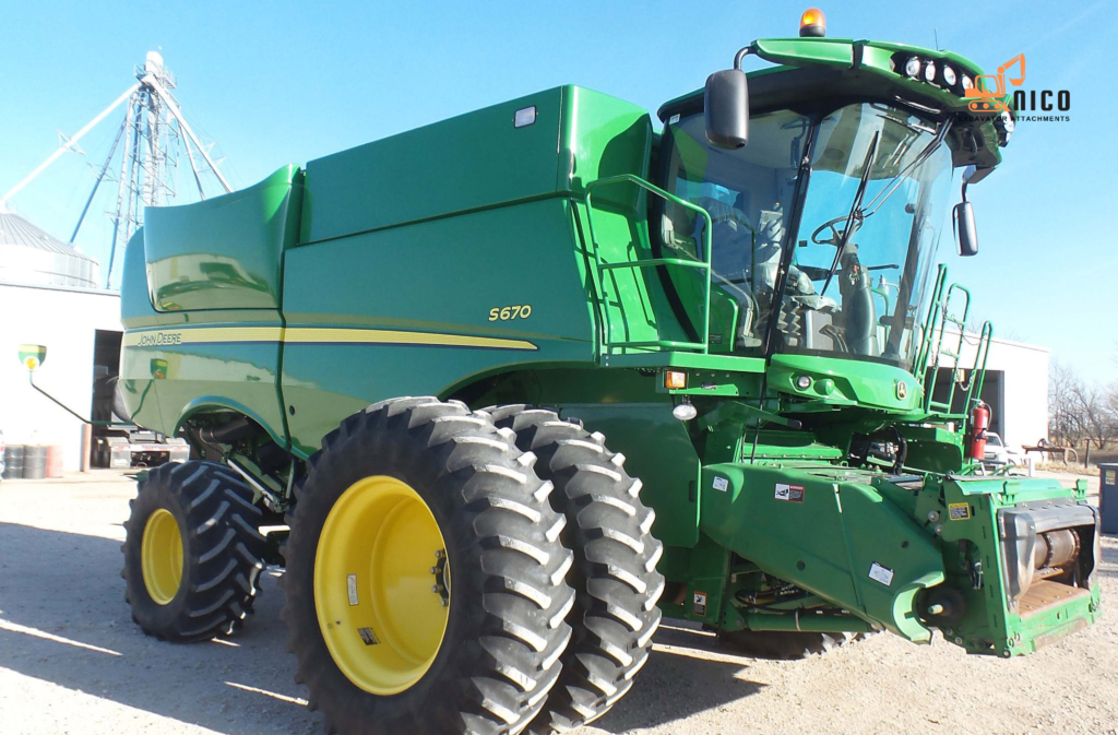 John Deere S670 STS